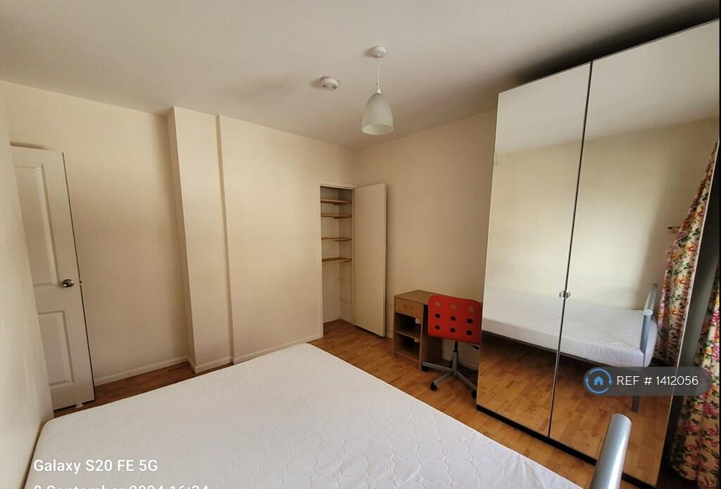 Double Bedroom