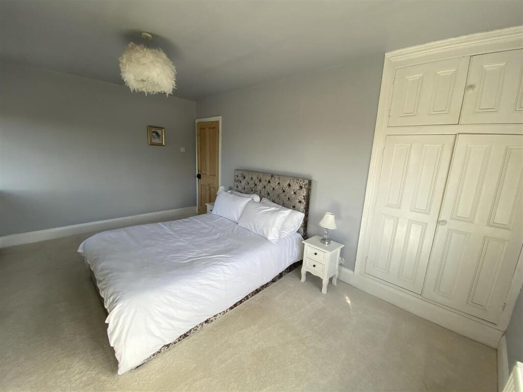 Bedroom no.1 front double: