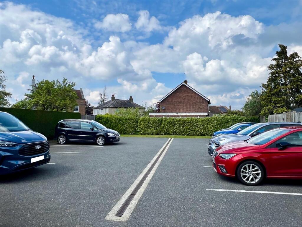 Parking.jpeg
