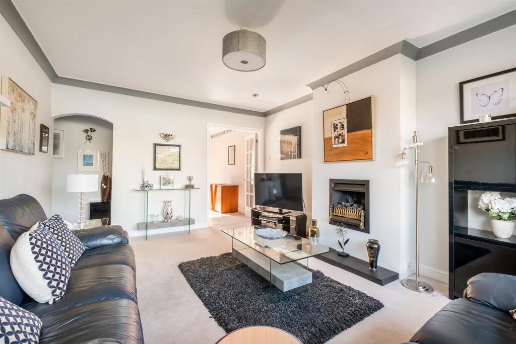 30 Charlotte  (6).jpg