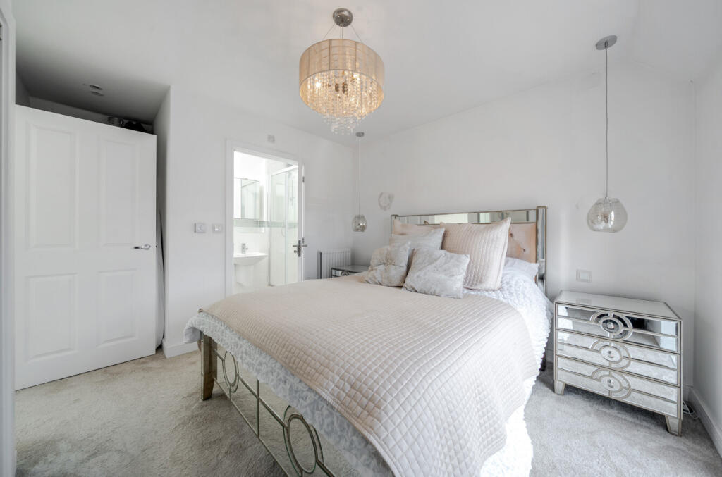 1316519-5-6863b21...