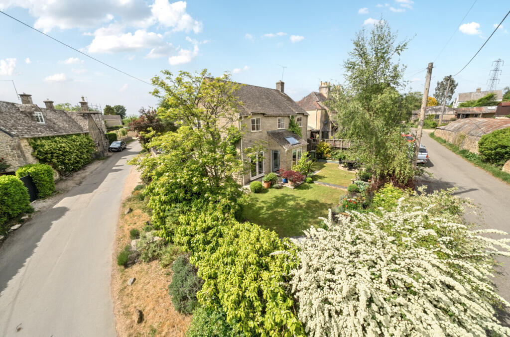 1297476-19-682f6c...