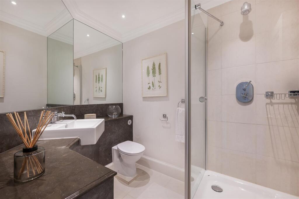 4 Walton House Hi-21.jpg