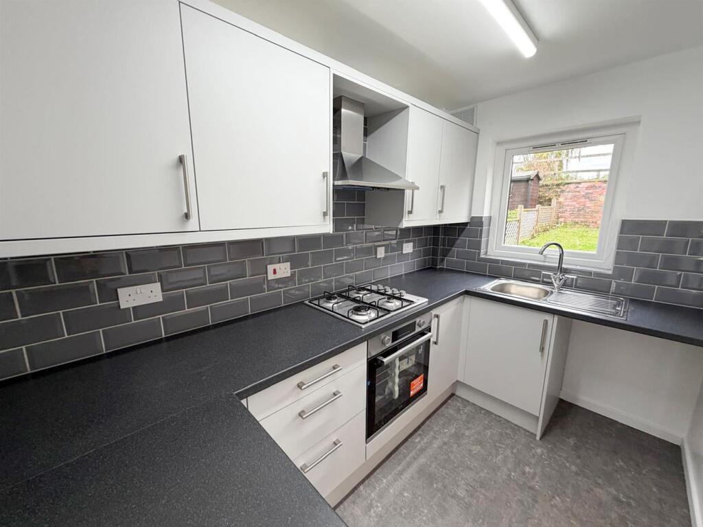 3 bed mews house, Silsden 7
