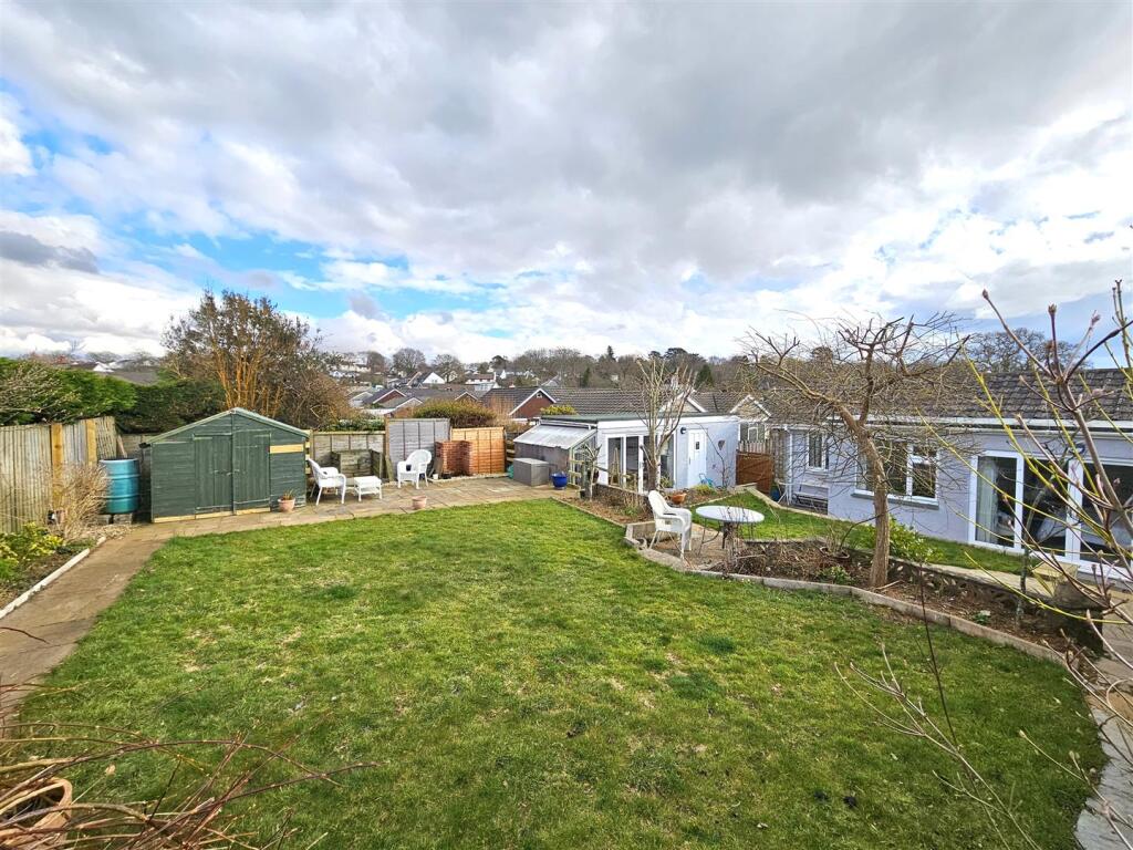 Rear Gardens.jpg