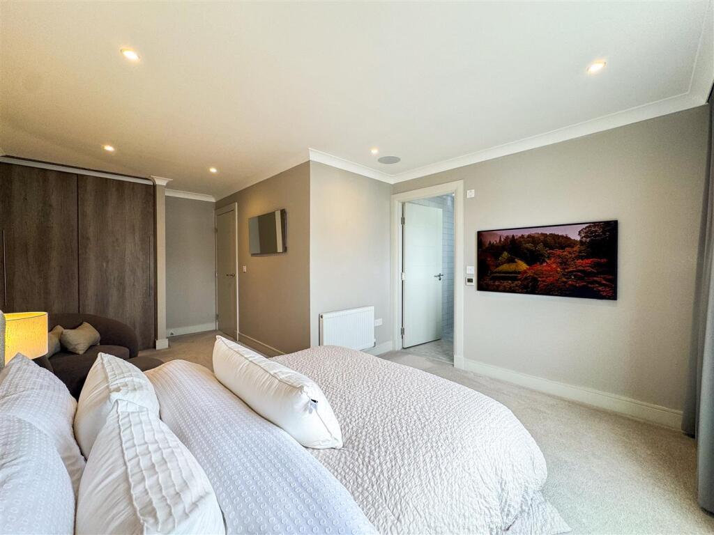 Bedroom/En-Suite