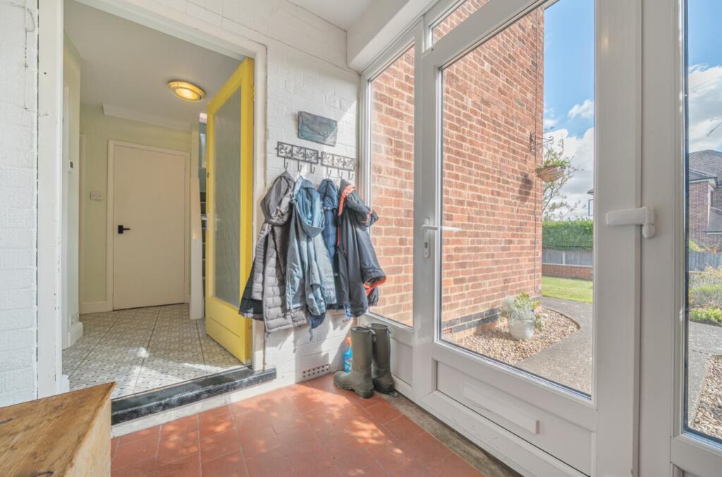 1355882-6-68c9e0df97934