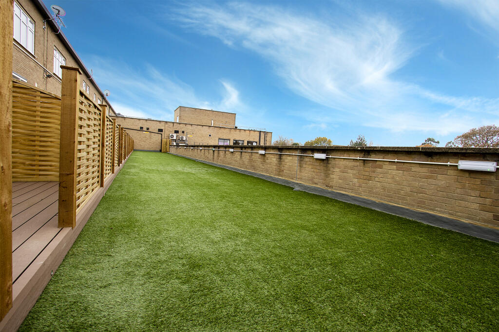 Crockhamwell-Road-Re