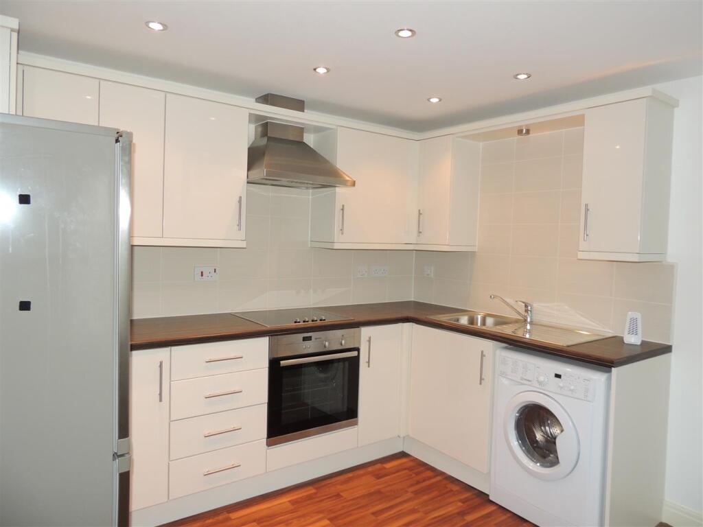 Kitchen / Lounge / Diner