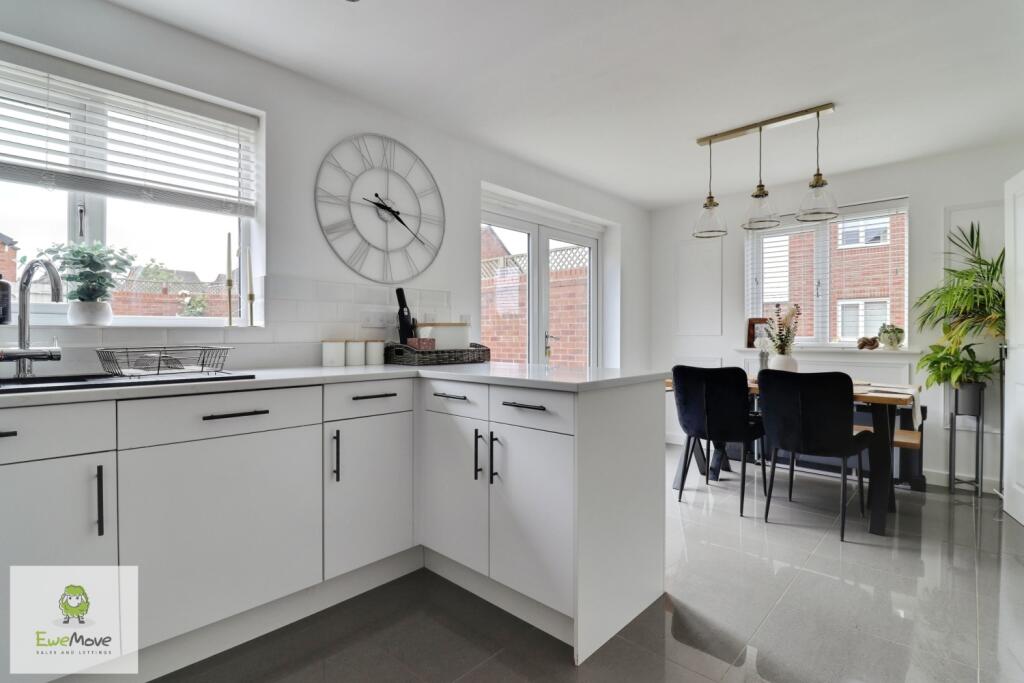 Kitchen diner - EweMove Cannock