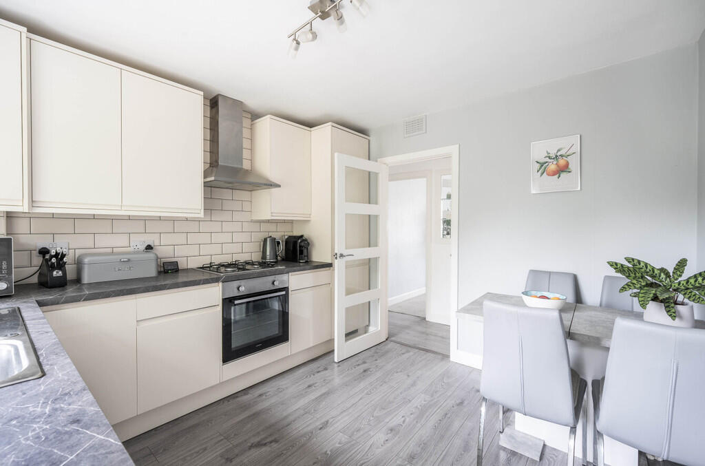 1299094-21-68357d...