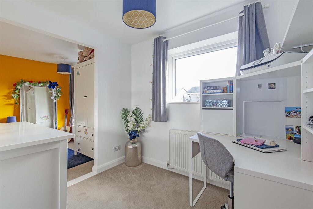 Bedroom 2-2.jpg