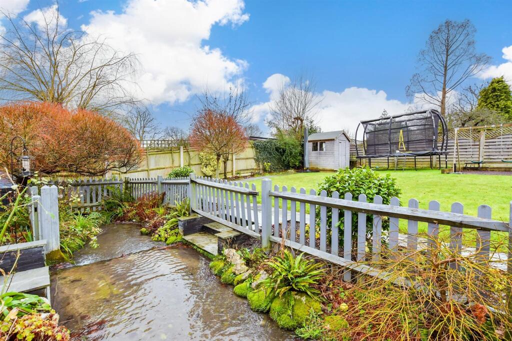 External Lifestyle Photograph