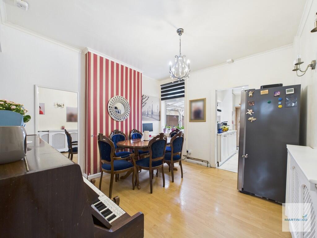 CAM03394G0-PR0367...