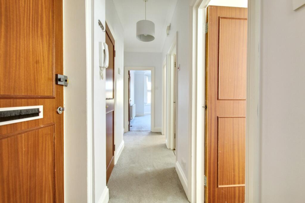 7.hallway.jpg