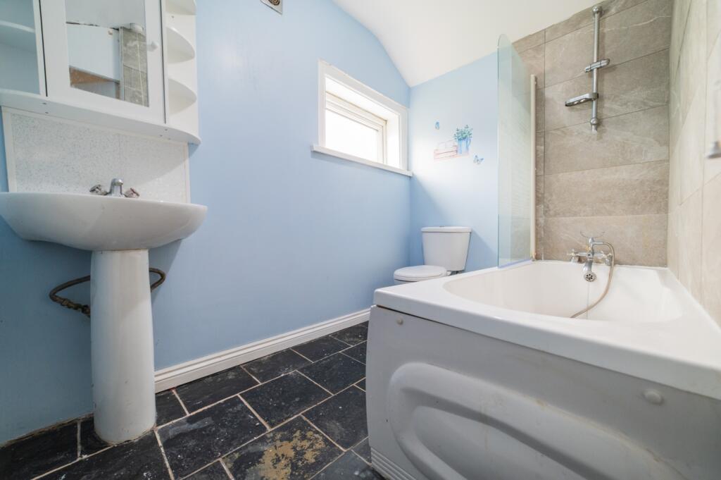 Call 02920 454555 to secure your viewing_9