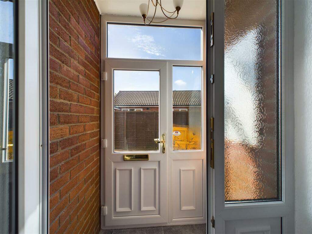 ENTRANCE PORCH