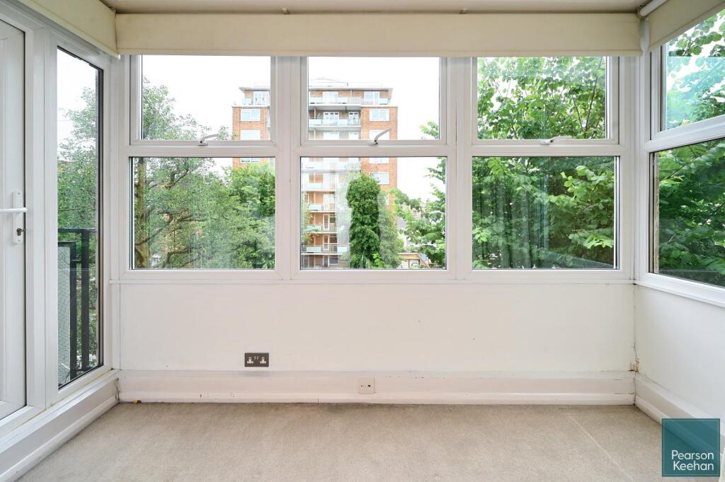 21 Copthorne court, 44 the drive, bn3 (12).jpg