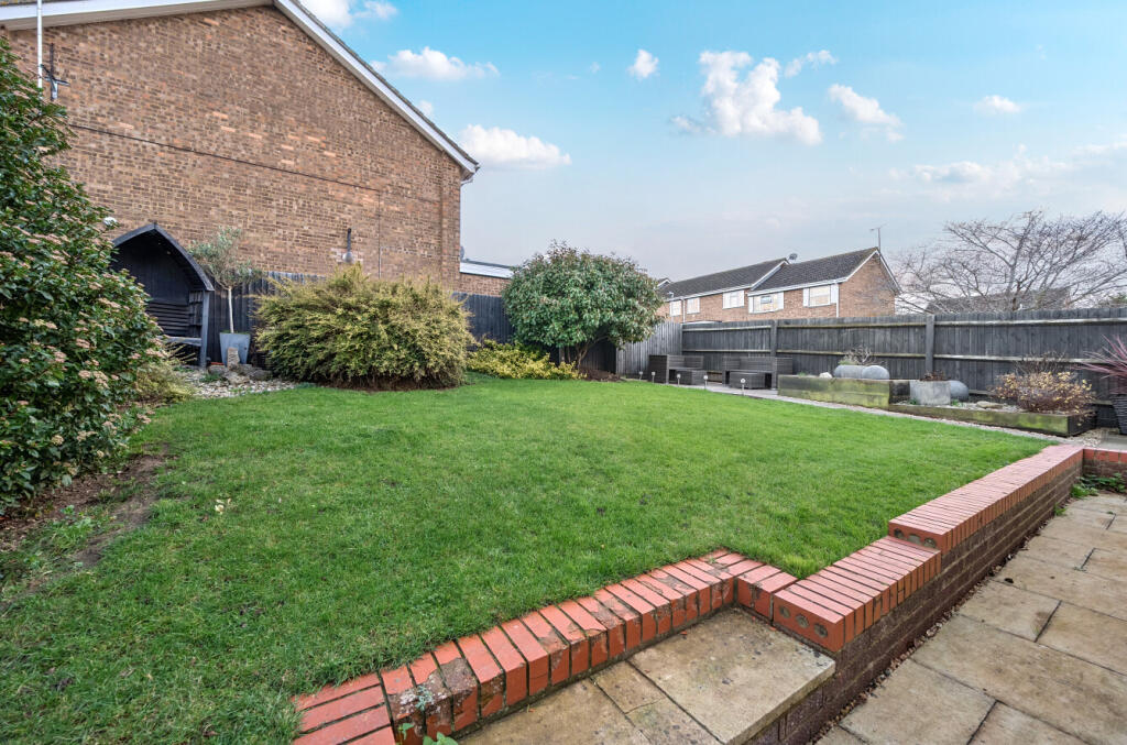 1389326-2-693ff86...