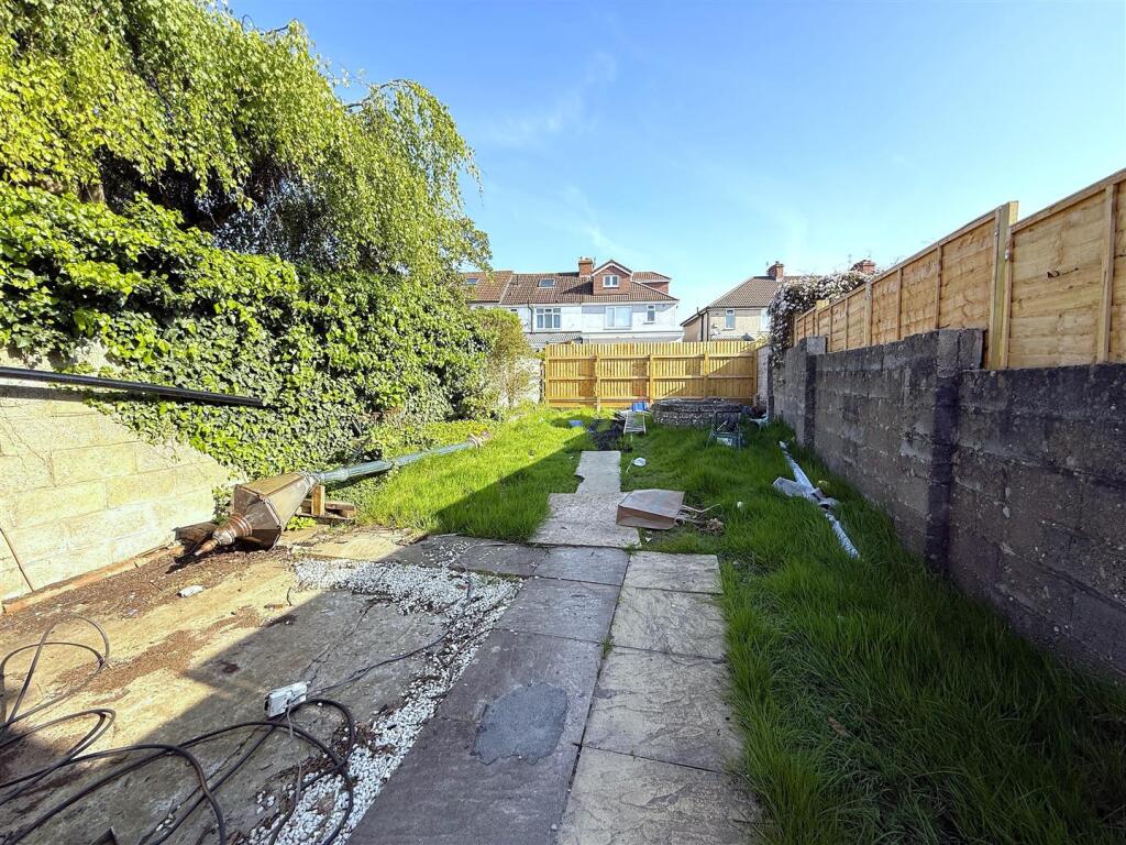 8 - Land with planning.JPG