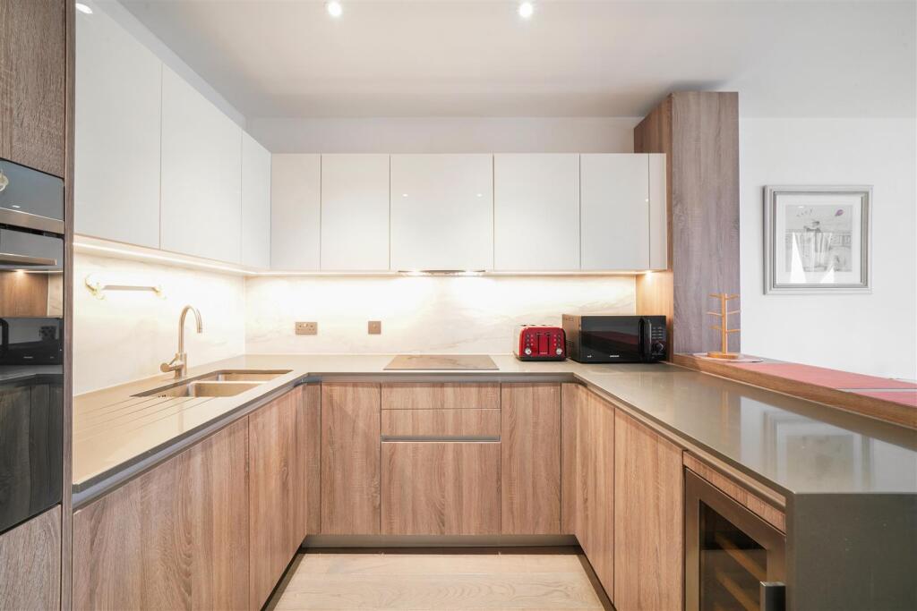 Flat 214, Hamond Court - hCeS4MFlFpzV1lLWqCXn.jpg