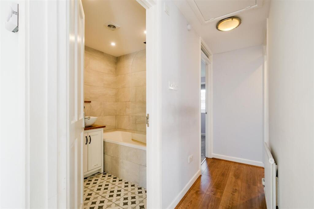 23 boleyn close-7.jpg