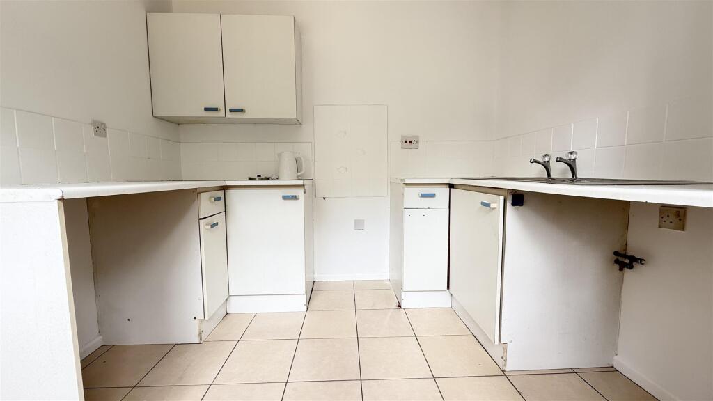 Kitchen 3