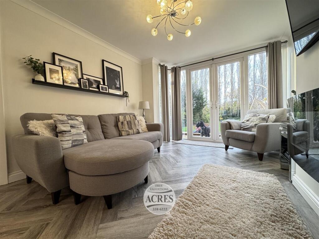 IMG_7547 (Large).jpg