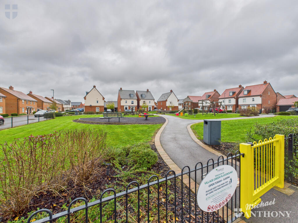 CAM03852G0-PR0479-STILL019