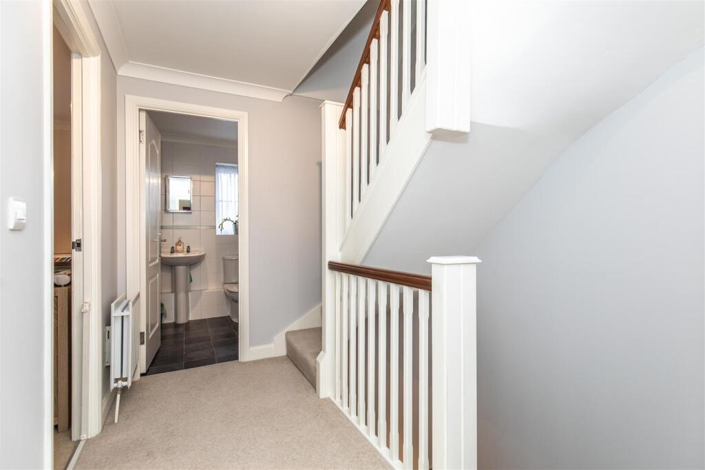 STAIRS TO 2ND FLOOR LANDING