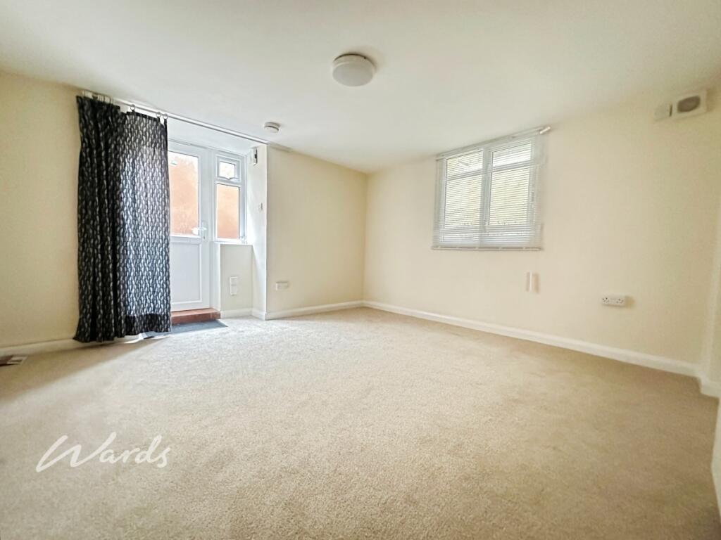 Living/Bedroom Area 