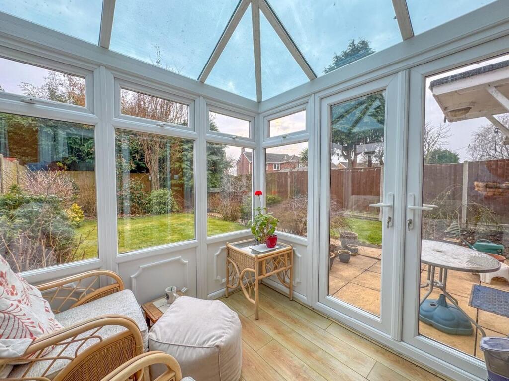 Oxford Close - Image-18.jpg