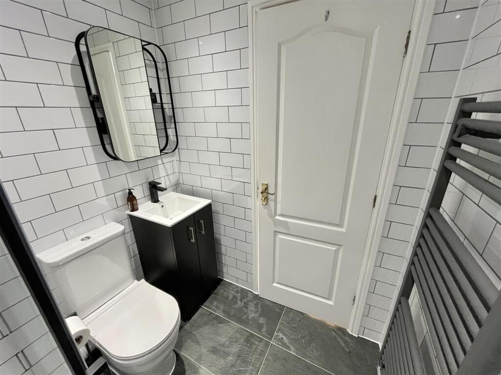 Shower Room Aspect 2