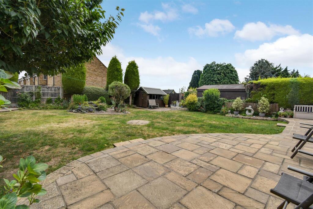 REAR GARDENS