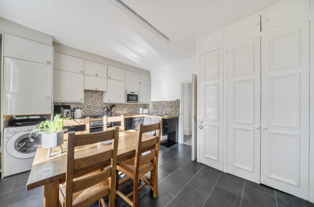 1357303-11-68d118...