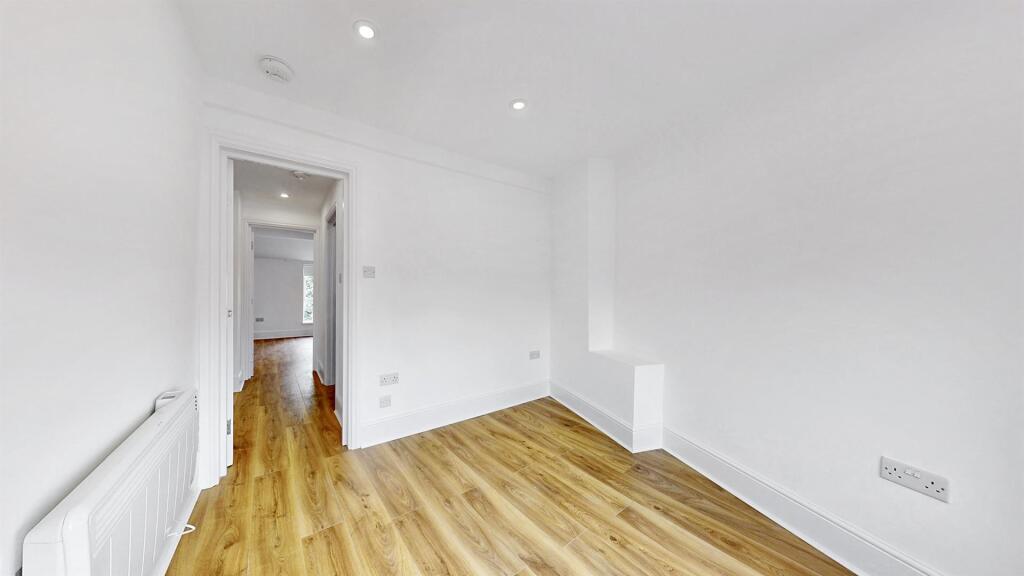 flat 3, 140 Bethnal Green Road - 6QtnSET0zGinOWmNe
