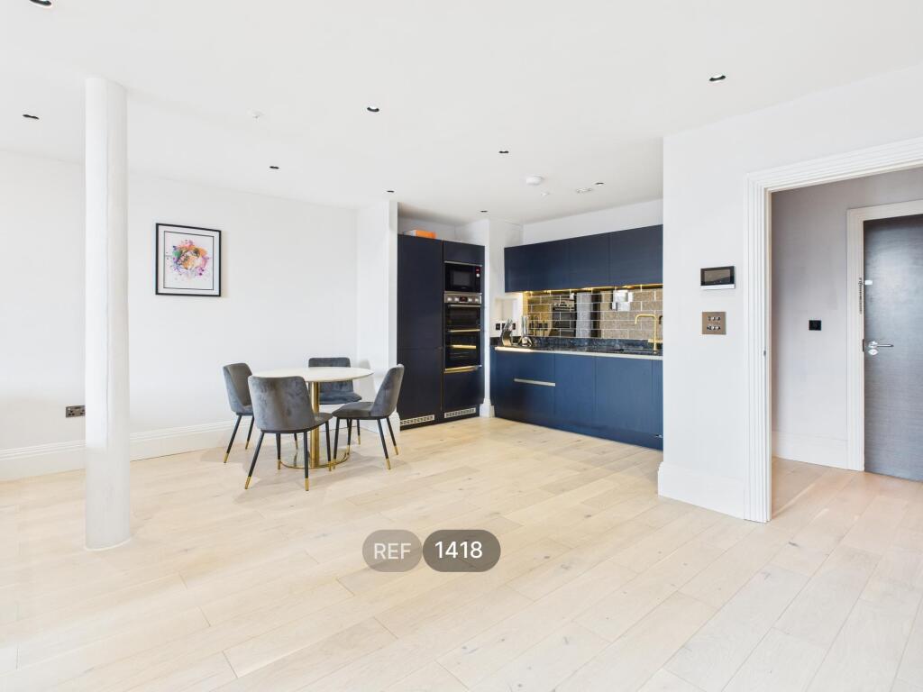 Kitchen/Living area