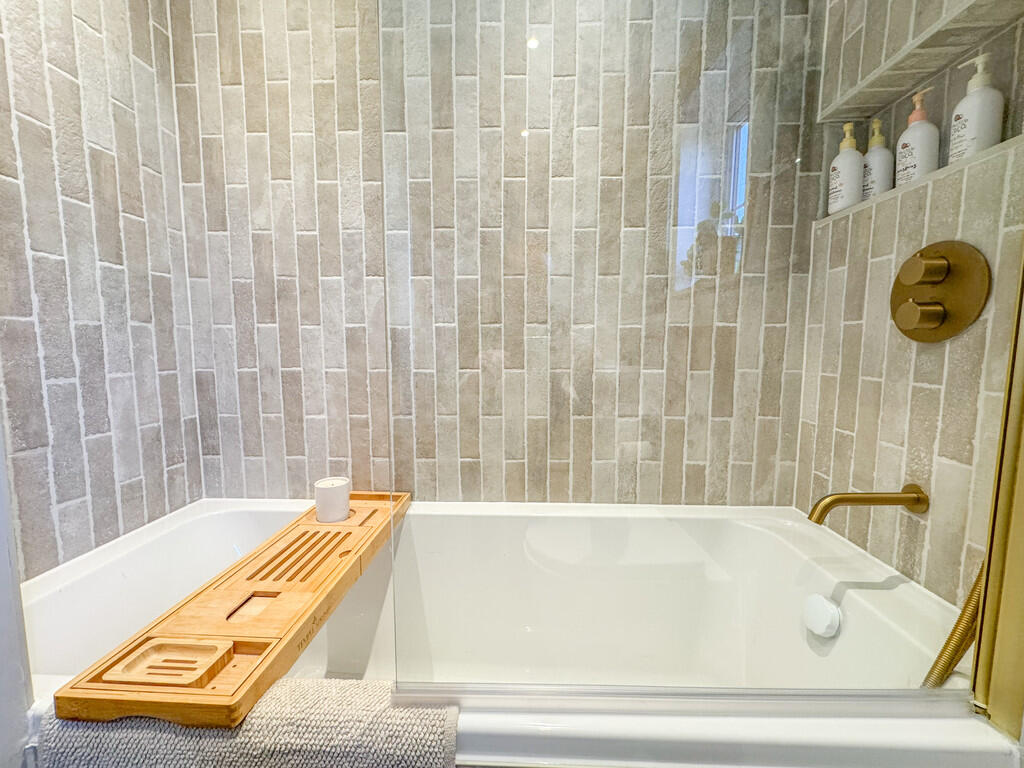 bathroom bath