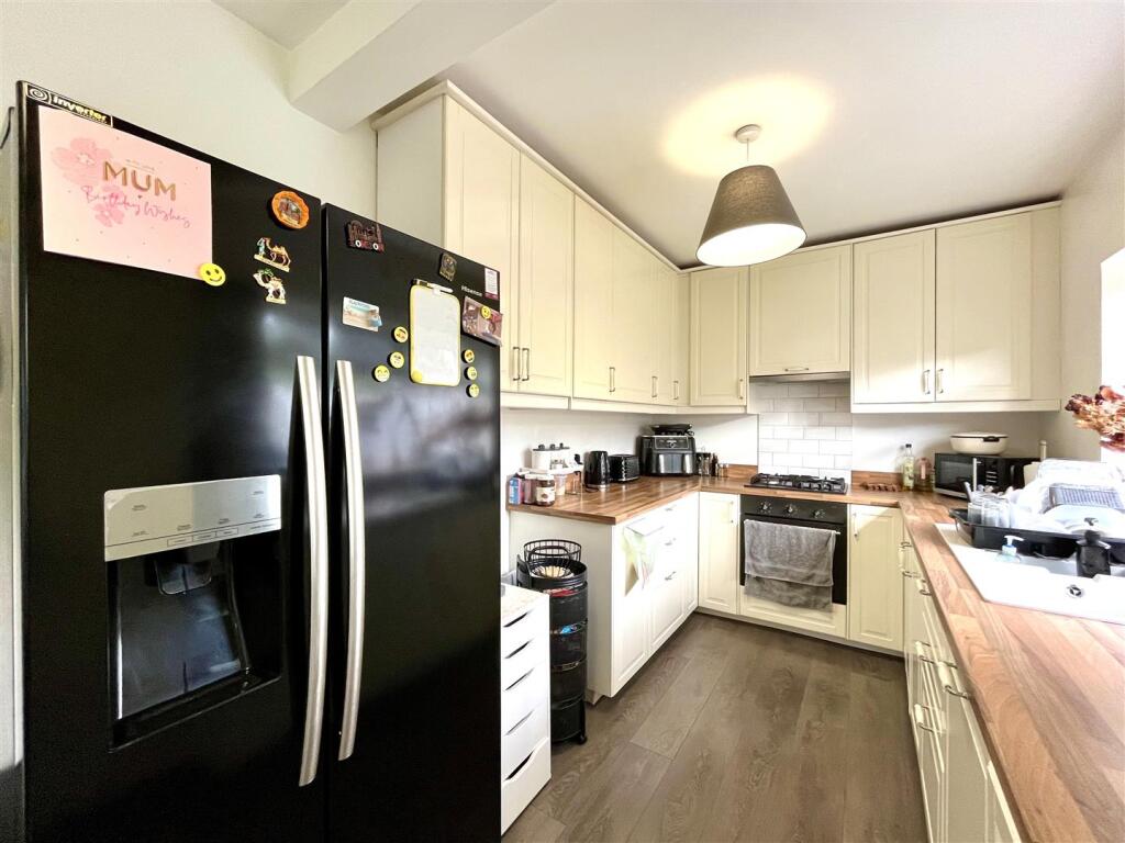 Breakfast Kitchen Aspect 2