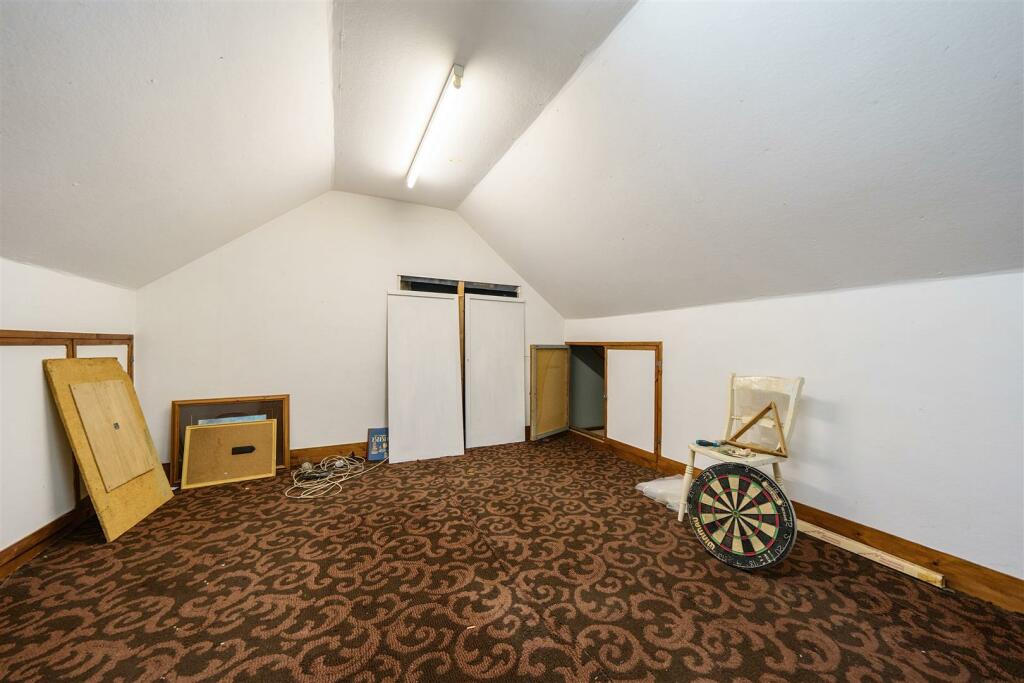 LOFT