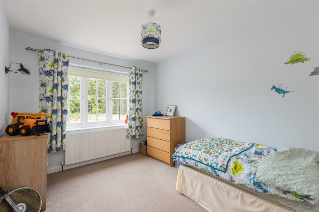 Pickering Hill Bedroom 2-1.jpg