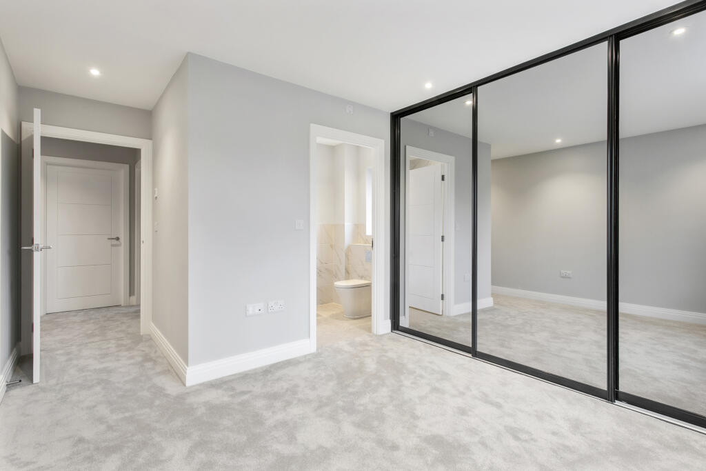 The Magnolia Bedroom 1