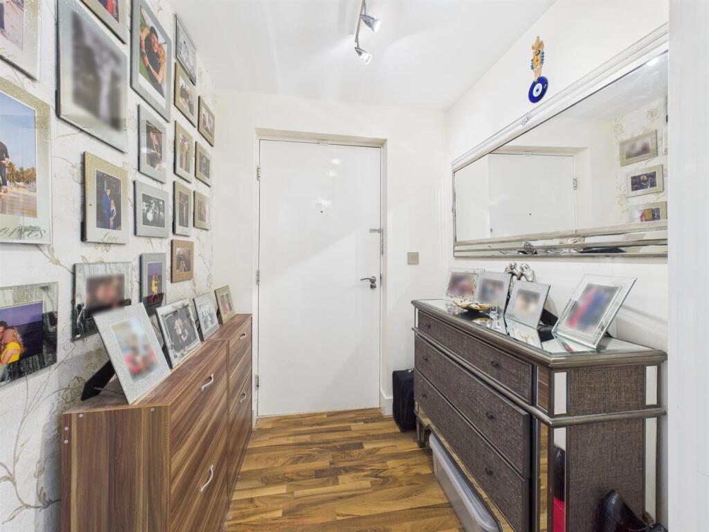 SECOND FLOOR APARTMENT