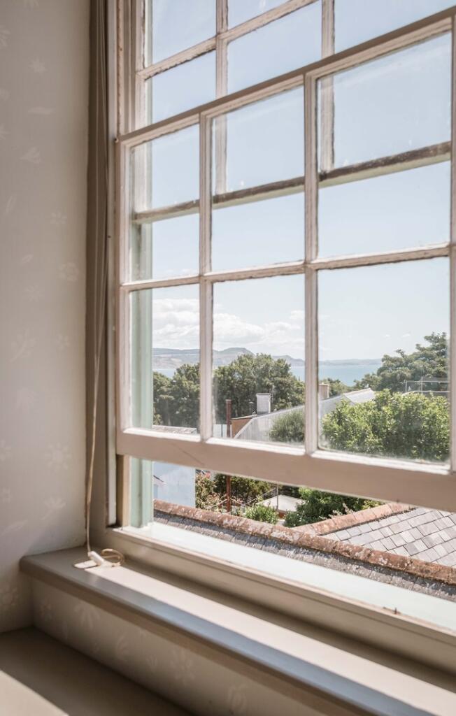 297327 - 6 Sherbourne Lane, Lyme Regis_Inigo-3.jpg