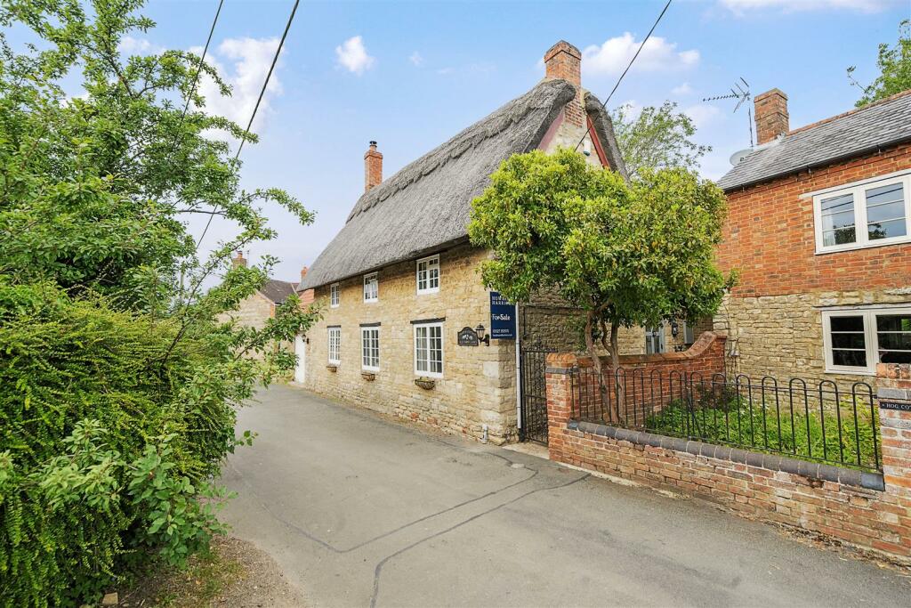 Thatch Cottage, Paulerspury