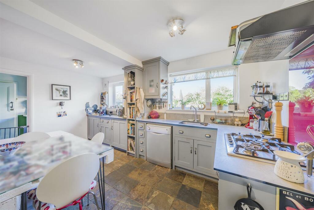 Kitchen/Breakfast Room