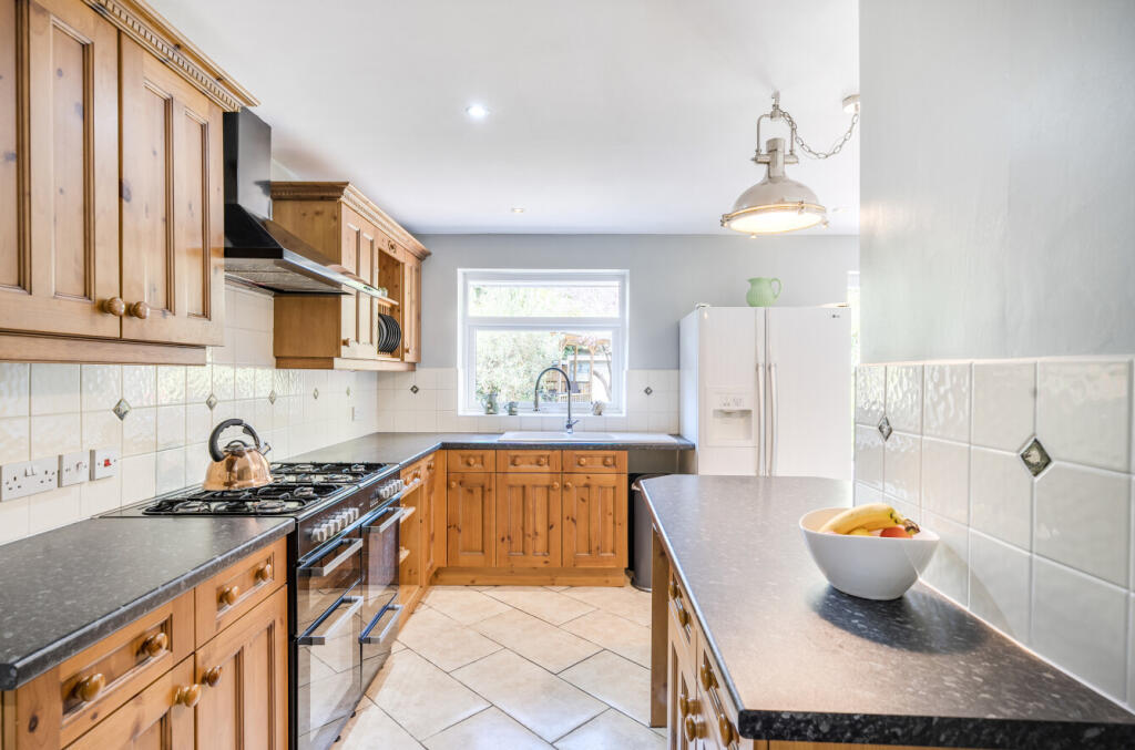 1334540-11-68939f...