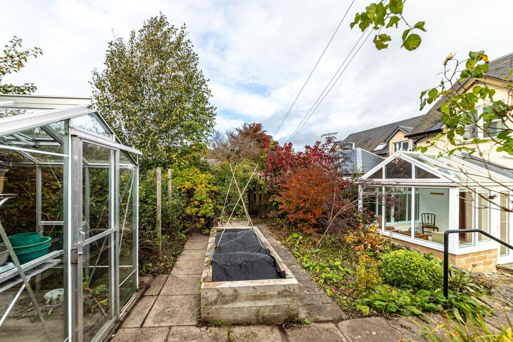 2 Waverley Gardens Darnick 49.JPG