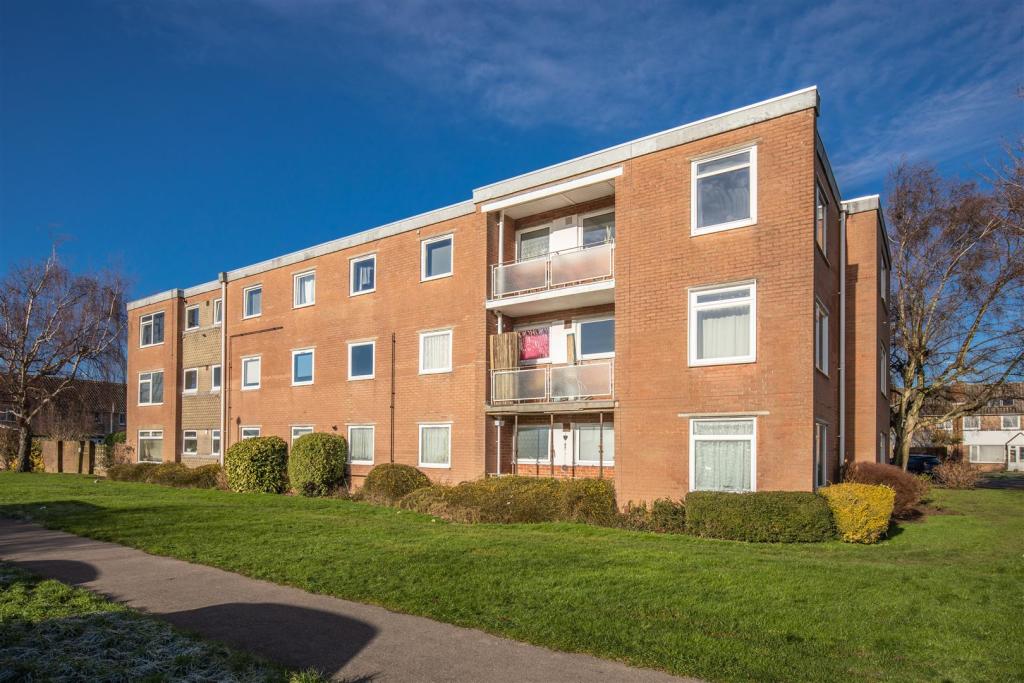 11 Pelham Court-12.jpg