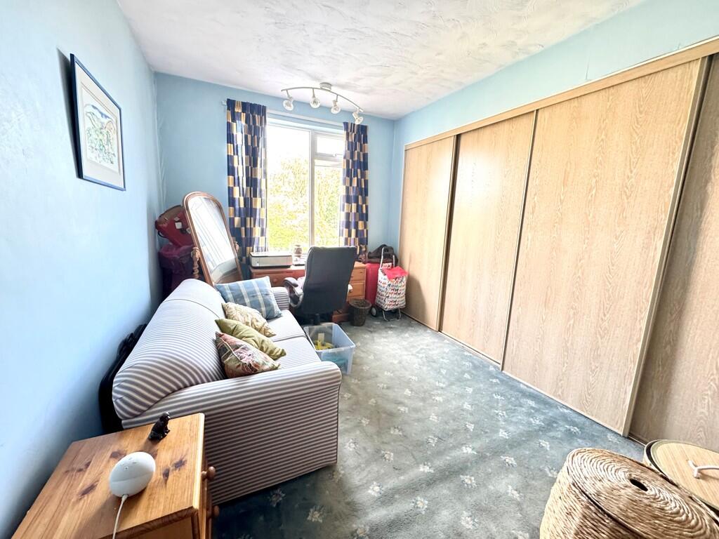 8 Lyme Road bedro...